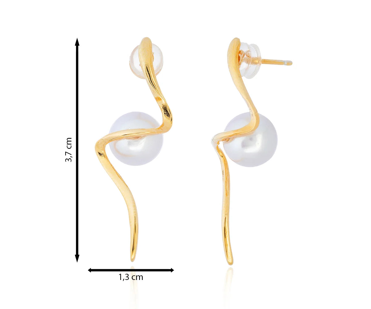 Pendiente con forma de cisne y perla cultivada.